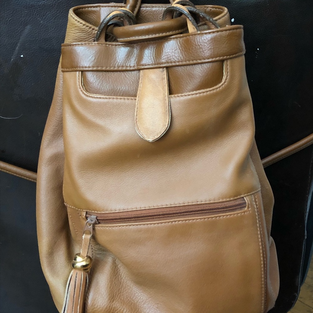 Brown leather backpack - medium size